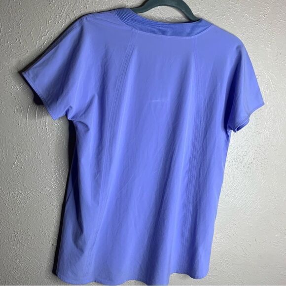 Athleta Zephyr V Neck Tee relaxed lavender - Picture 6 of 11